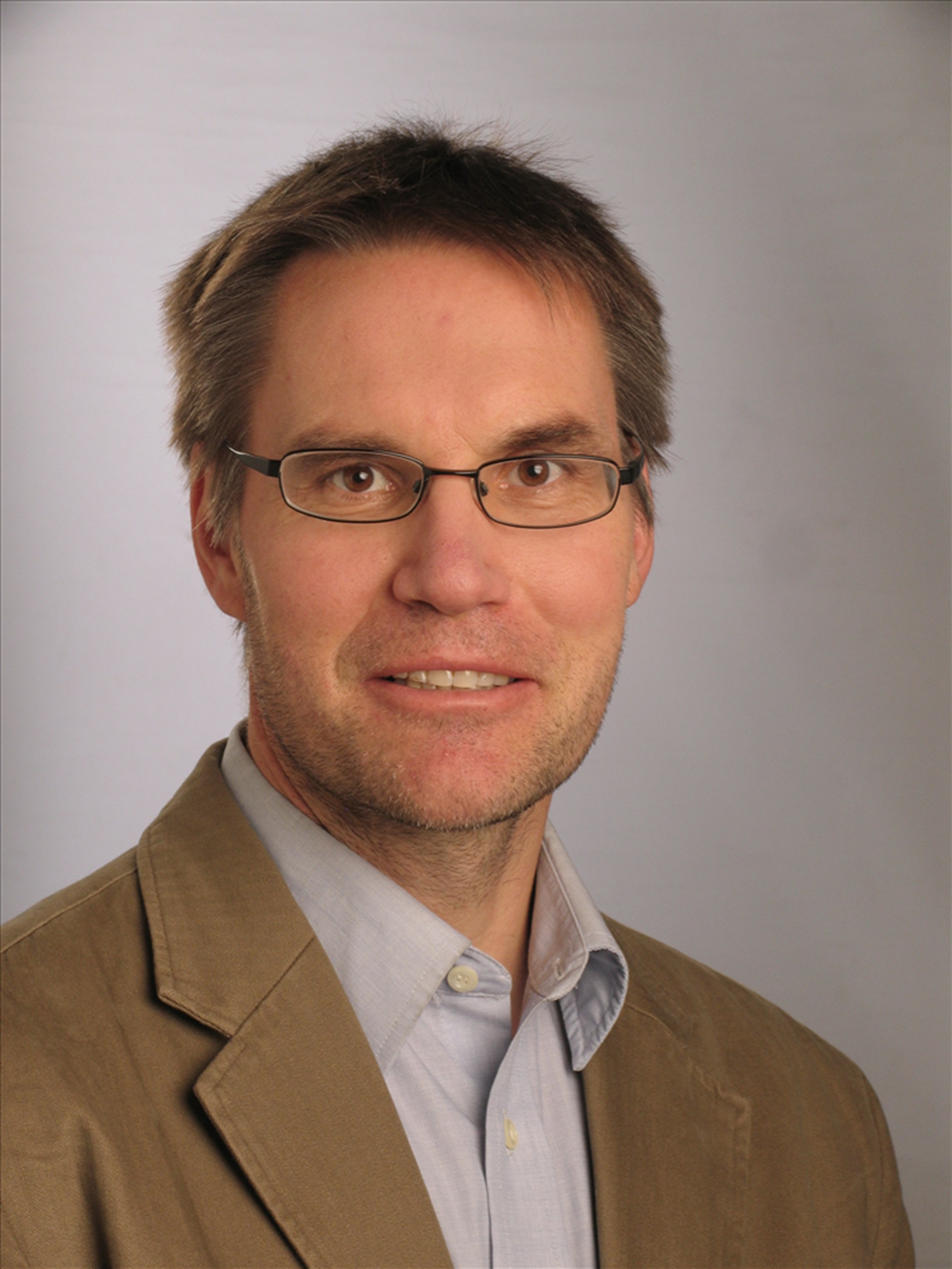 Portraitfoto von Dr. Thorsten Hinz