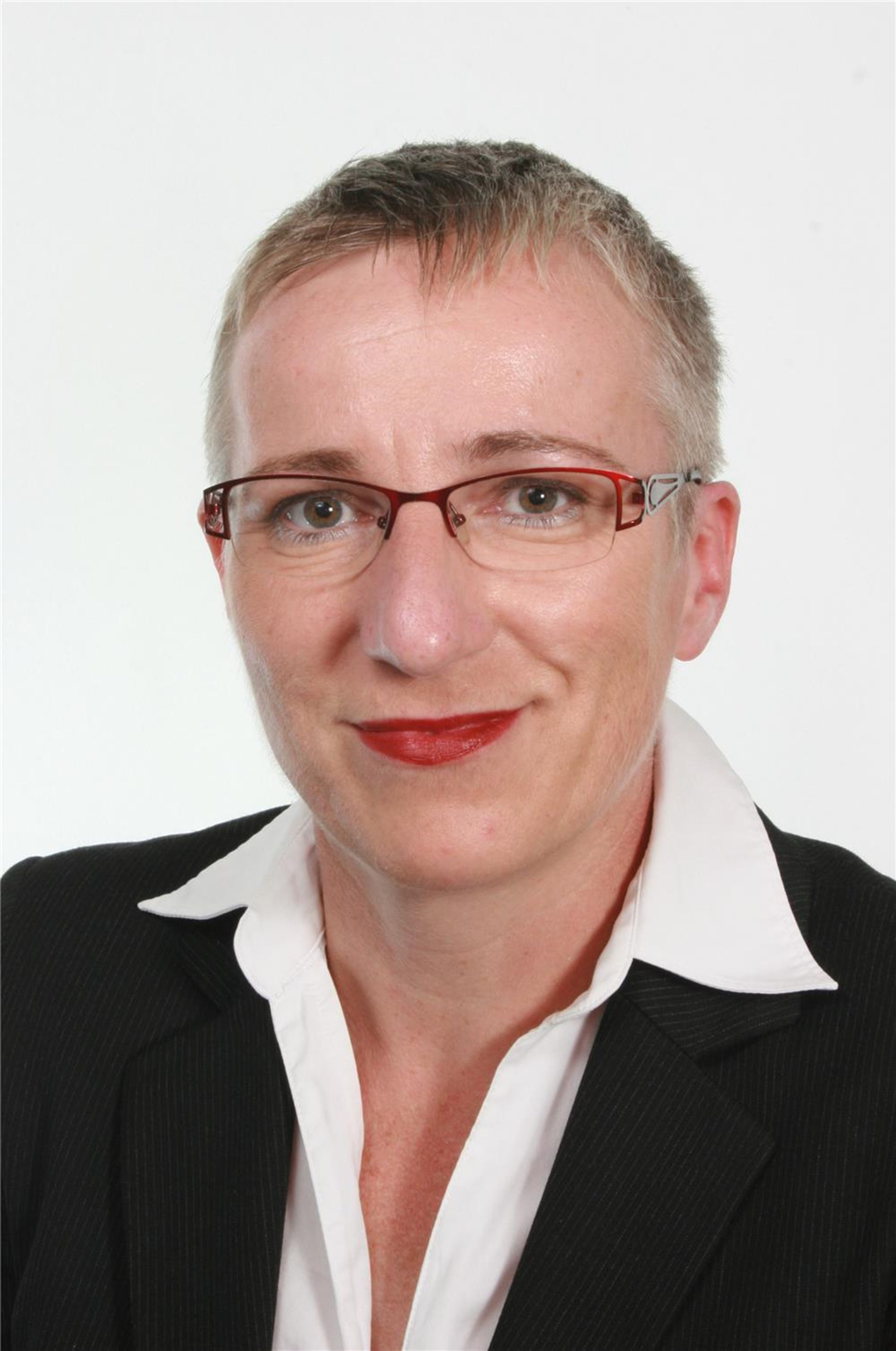Portrait-Bild von Annett Löwe